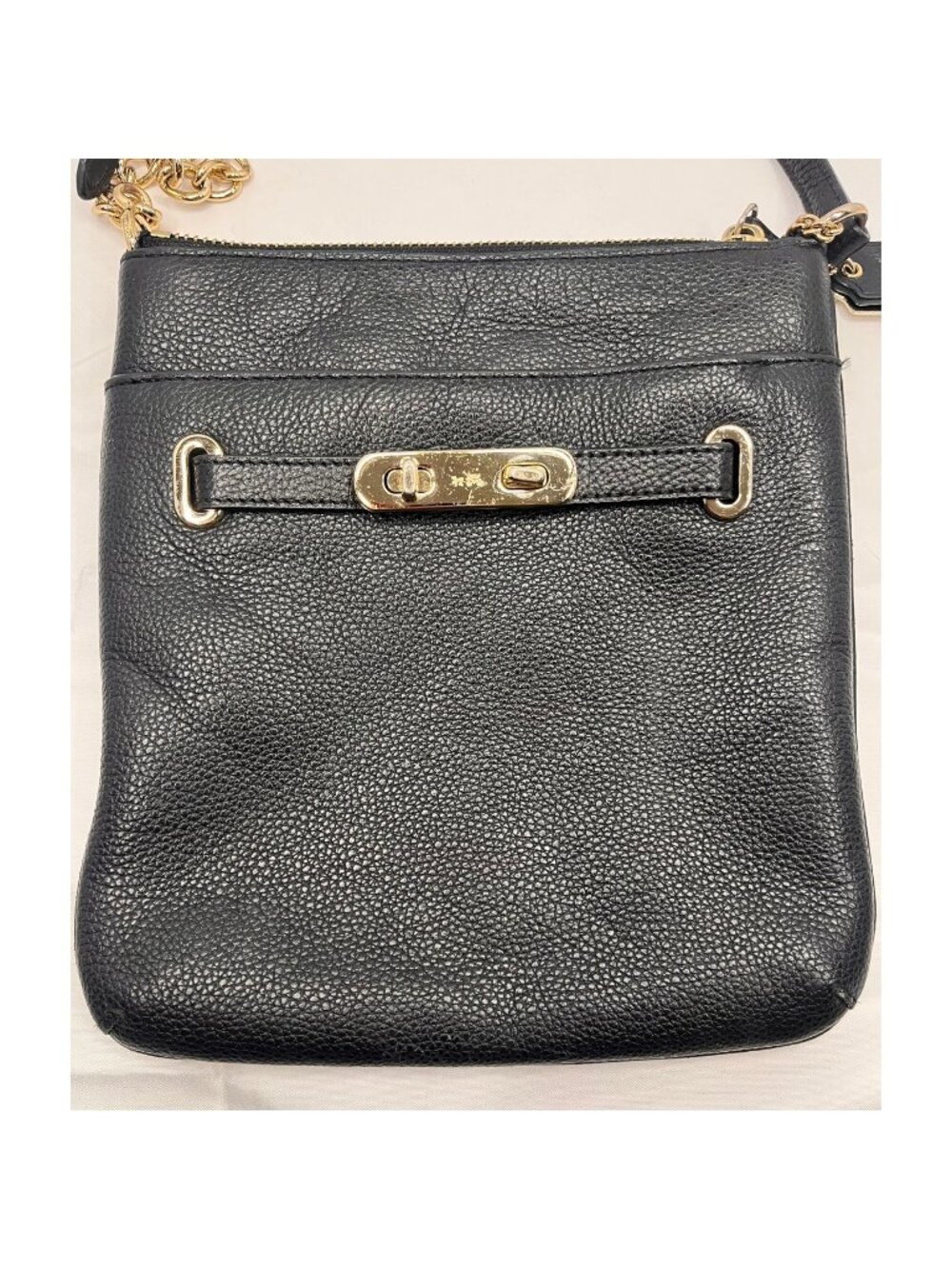 Coach Swagger Swingpack 36501 Black Pebble Leather Gold Chain Crossbody Bag